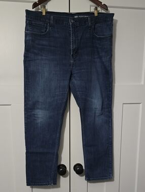 Levi's Men's 502 Straight Jeans in Dark Blue Wash 40x30